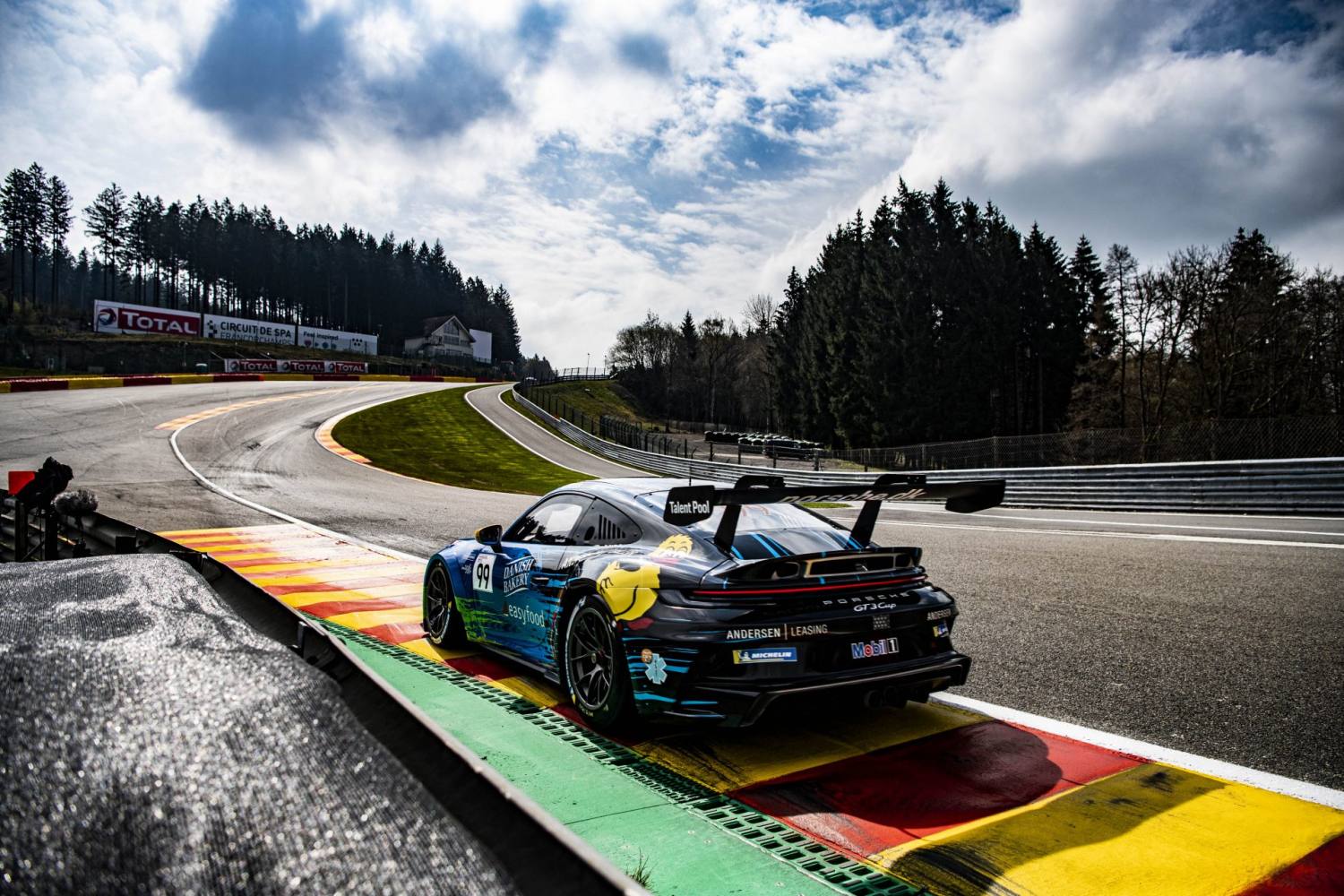 Stærk sæsonstart for Bastian Buus i Porsche Carrera Cup Deutschland