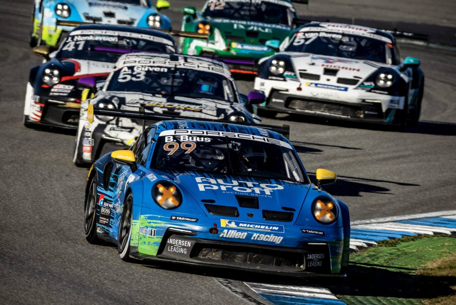 Fuld gas for Bastian Buus i 2022: Stiller op i to store Porsche Carrera Cup-mesterskaber